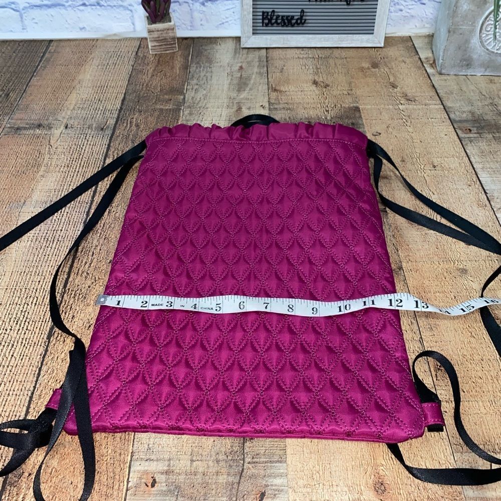 Fabletics raspberry GWP drawstring cinch backpack - Picture 6 of 12